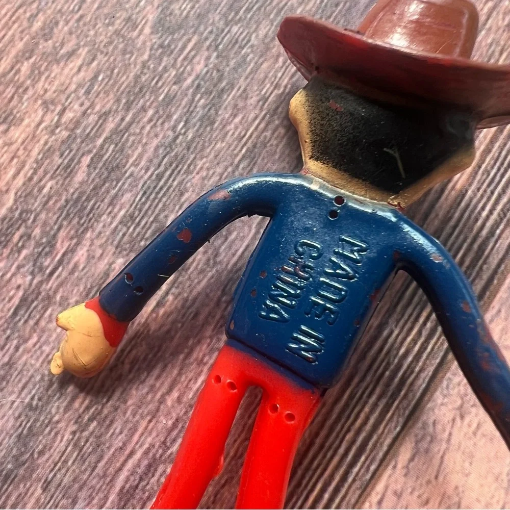 Vintage Cowboy and Indian Rubber Bendable Bendy‎ Action Figures Set of 25